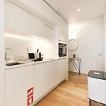 Ando Living - Santa Justa 79 House Aparthotel