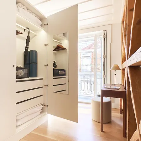 Apartment Ando Living - Santa Justa 79 House Lisbon