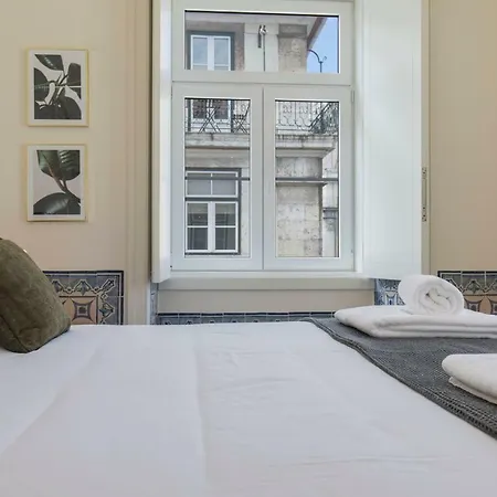 Ando Living - Santa Justa 79 House Lisbon
