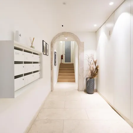 Ando Living - Santa Justa 79 House
