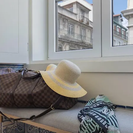 Ando Living - Santa Justa 79 House 4* Lisboa