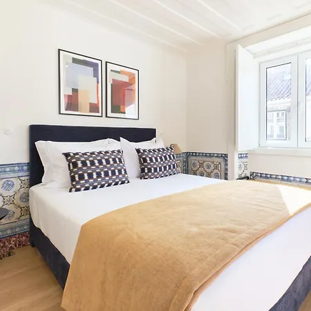 Ando Living - Santa Justa 79 House 4* Lizbona