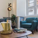 Ando Living - Santa Justa 79 House 4* Lisbon